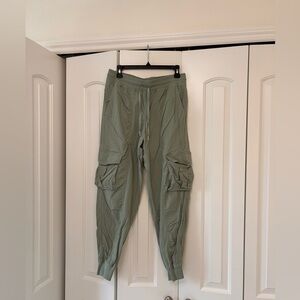 lululemon athletica women’s Cargo Joggers in Sage